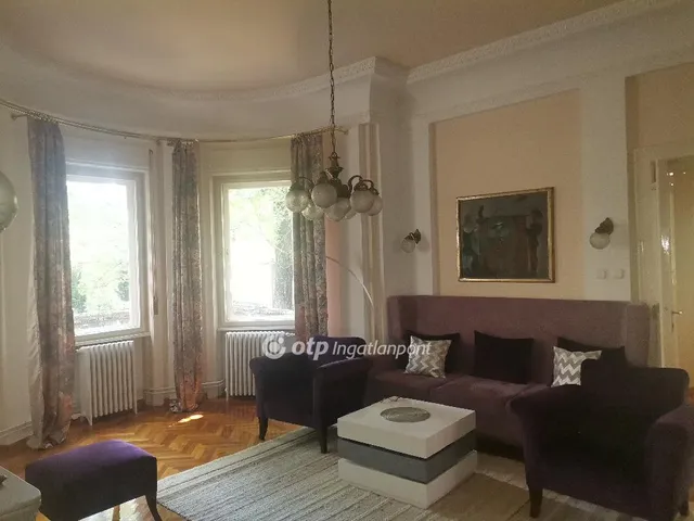 Eladó ház Békéscsaba 180 nm