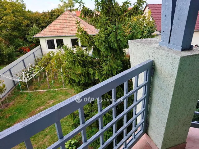 Eladó ház Békéscsaba, Nagyrét 228 nm