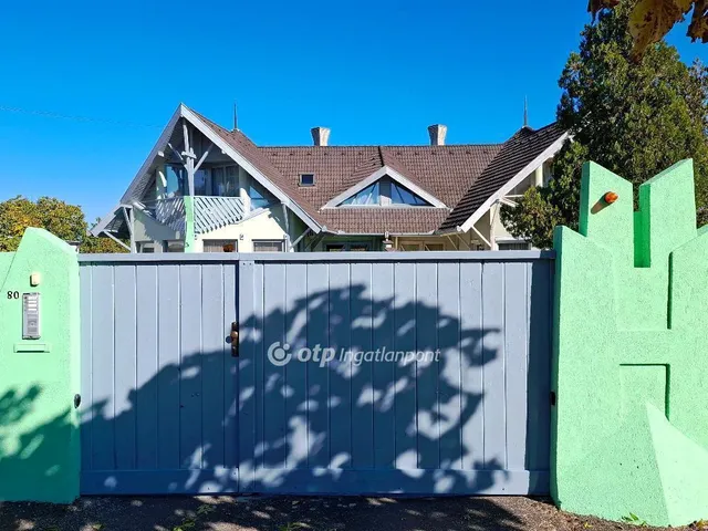 Eladó ház Békéscsaba, Nagyrét 228 nm