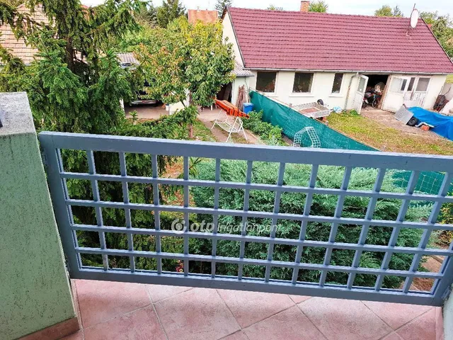 Eladó ház Békéscsaba, Nagyrét 228 nm