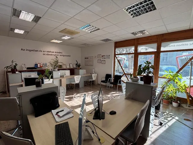 Kiadó kereskedelmi és ipari ingatlan Békéscsaba 75 nm