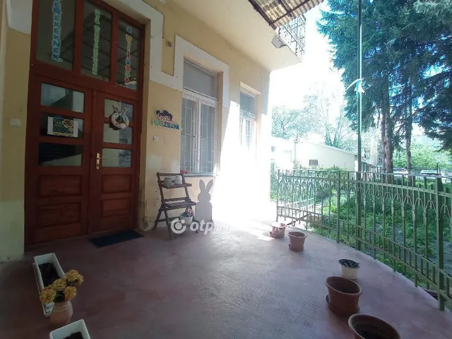 Eladó lakás Békéscsaba 107 nm