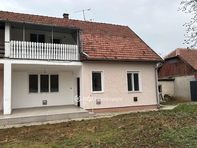 Eladó lakás Békéscsaba 95 nm