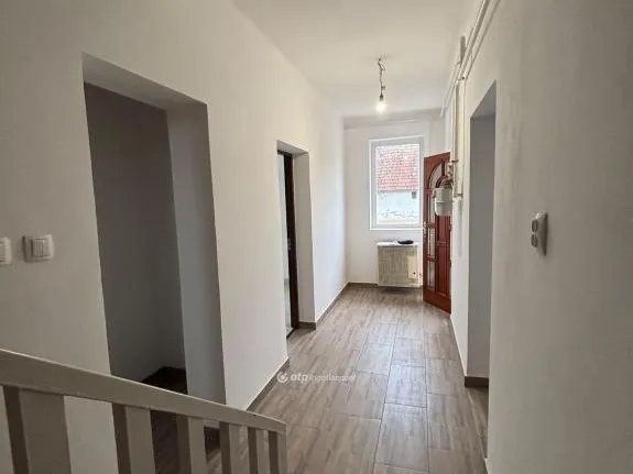 Eladó lakás Békéscsaba 95 nm