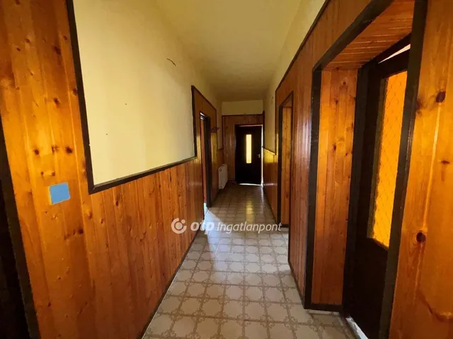 Eladó ház Kondoros 150 nm