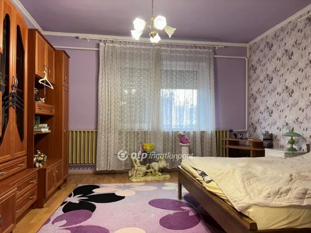 Eladó ház Békés, Ibrány 170 nm