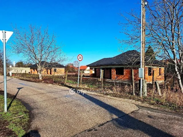 Eladó ház Békéscsaba 120 nm