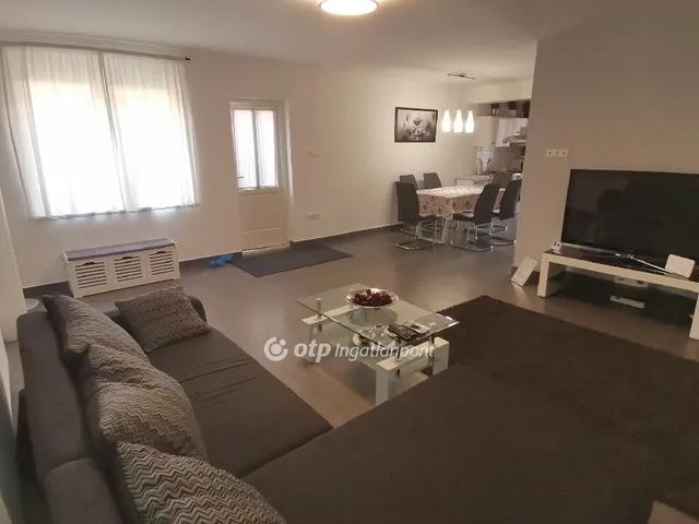 Eladó nyaraló Orosháza 114 nm