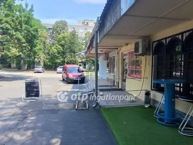 Eladó kereskedelmi és ipari ingatlan Békéscsaba 113 nm