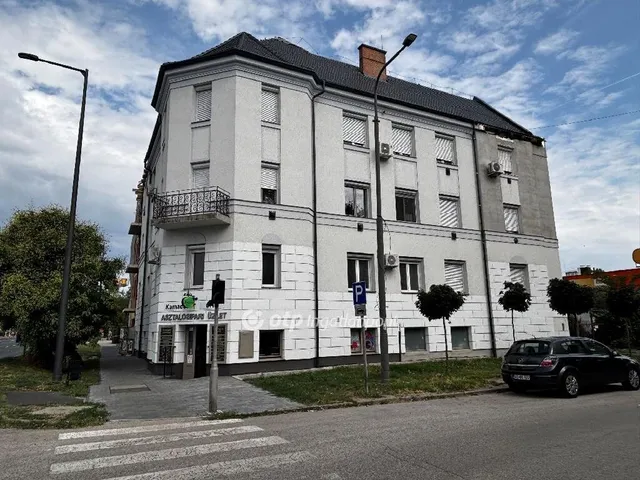 Eladó lakás Békéscsaba 60 nm