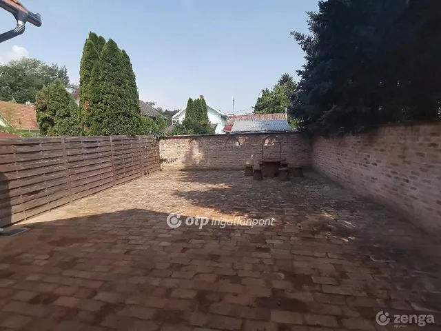 Eladó nyaraló Orosháza 114 nm