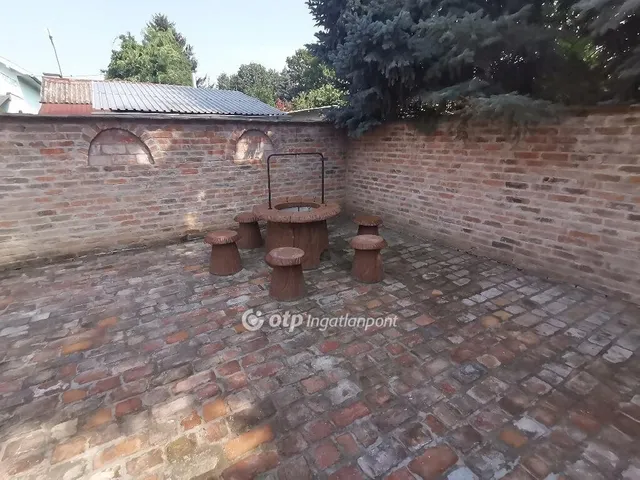 Eladó nyaraló Orosháza 114 nm