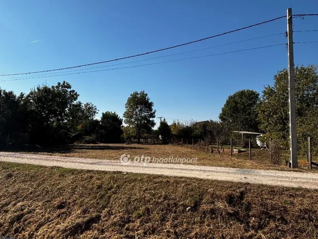 Eladó telek Békéscsaba 661 nm