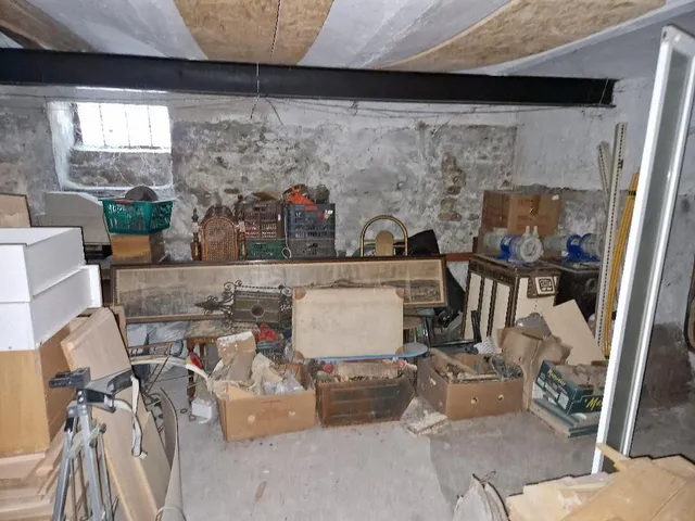 Eladó kereskedelmi és ipari ingatlan Szeged 75 nm