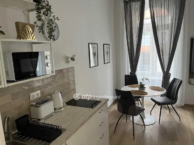 Eladó lakás Budapest XIII. kerület 85 nm