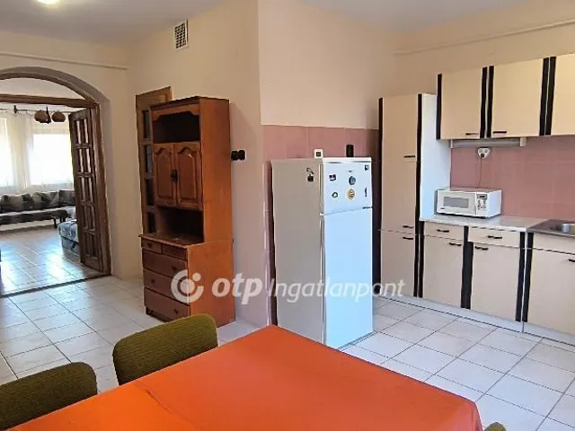 Eladó lakás Szeged 64 nm