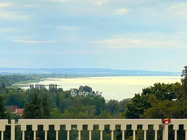 Eladó ház Fonyód 340 nm