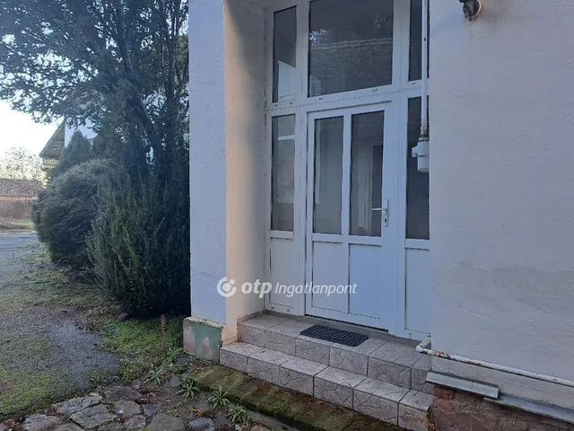 Eladó ház Makó 270 nm