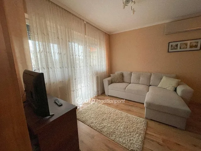 Eladó üdülő és hétvégi ház Siófok, Aranypart 45 nm