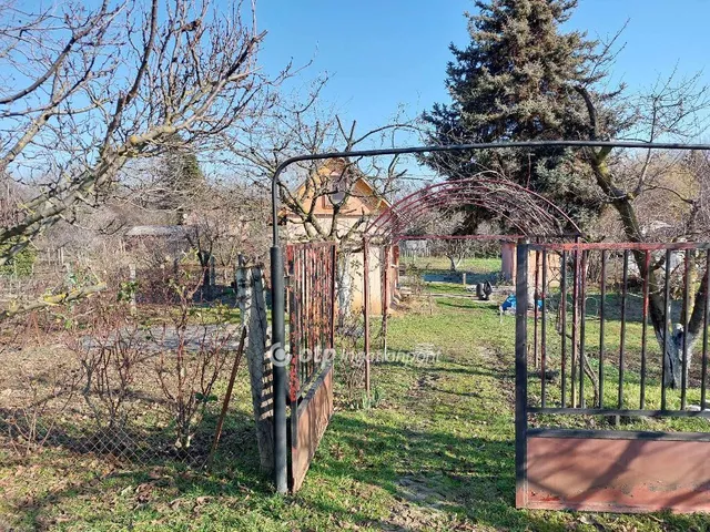 Eladó üdülő és hétvégi ház Szeged 35 nm