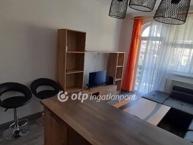 Eladó lakás Szeged 70 nm