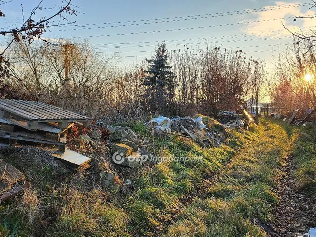 Eladó telek Szeged, Béketelep 3443 nm
