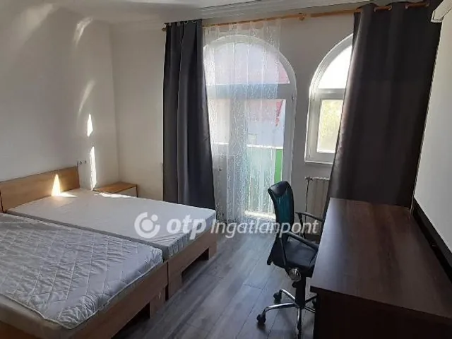 Eladó lakás Szeged 70 nm