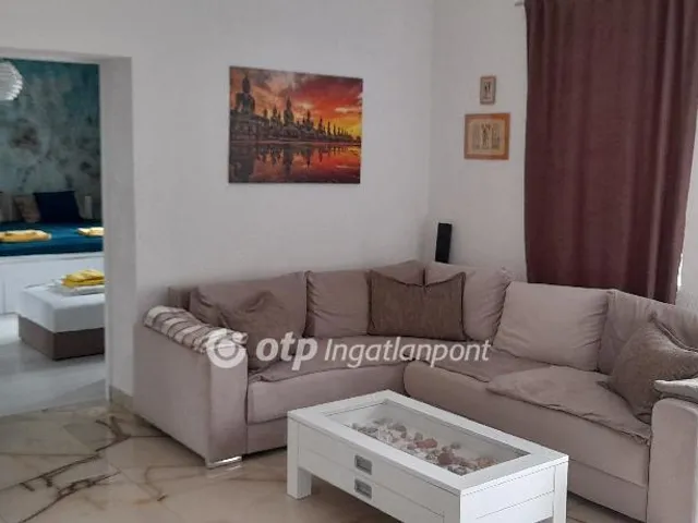 Eladó kereskedelmi és ipari ingatlan Bácsbokod 300 nm