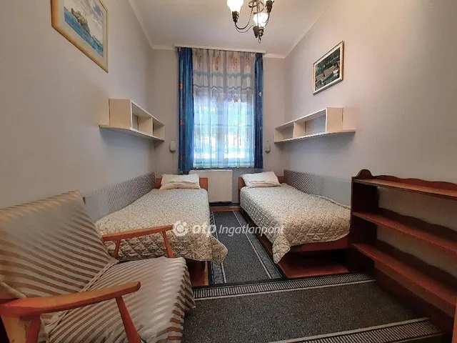 Eladó üdülő és hétvégi ház Siófok 220 nm