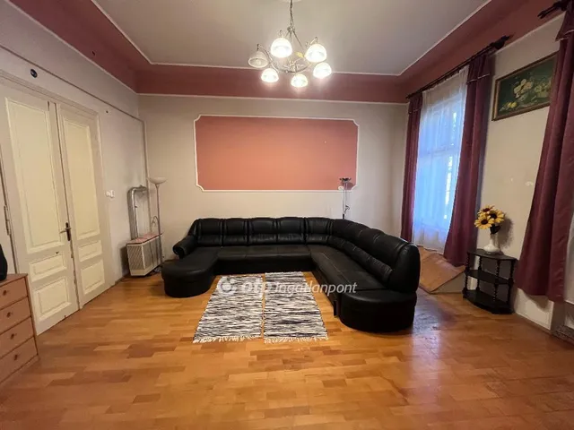 Eladó lakás Szeged 90 nm