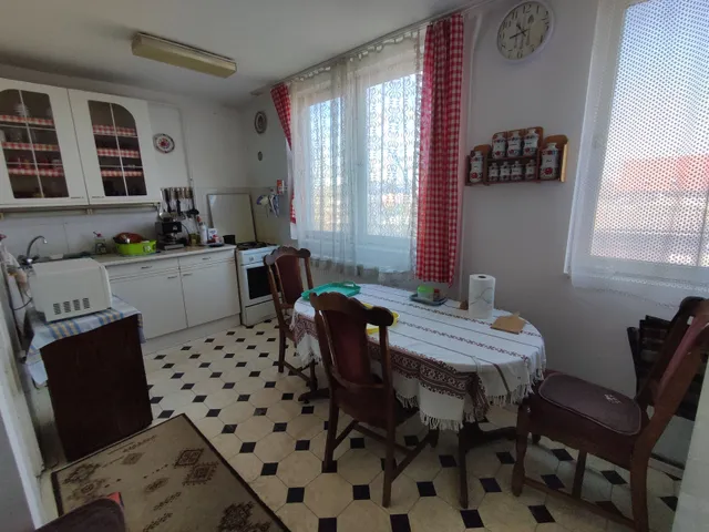 Eladó ház Szeged, Tápé 137 nm