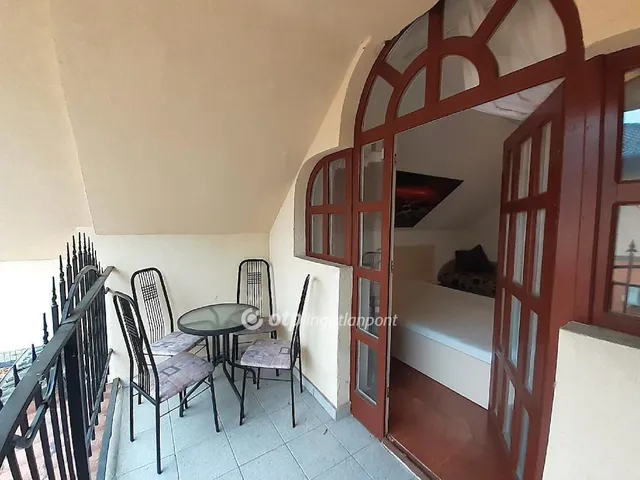 Eladó üdülő és hétvégi ház Siófok, Aranypart 188 nm