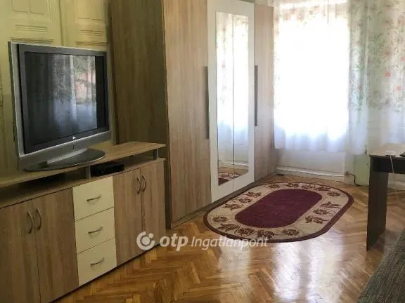 Eladó lakás Szeged 74 nm