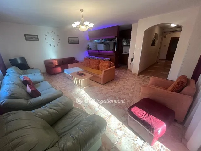 Eladó mezőgazdasági ingatlan Szatymaz 384 nm