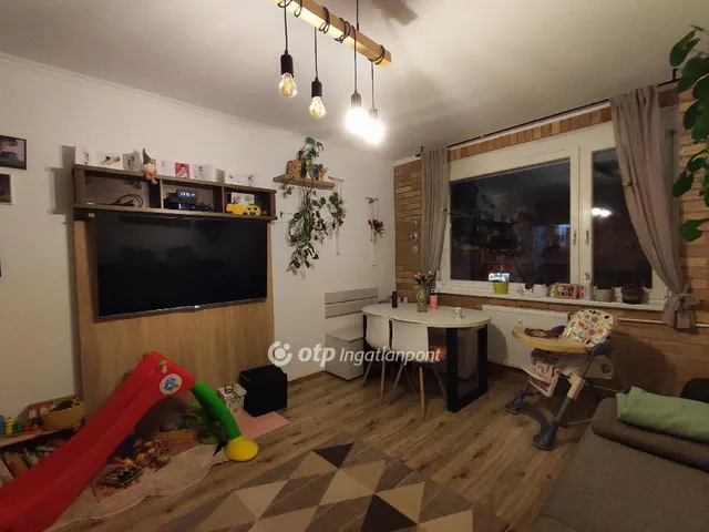 Eladó lakás Szeged 72 nm