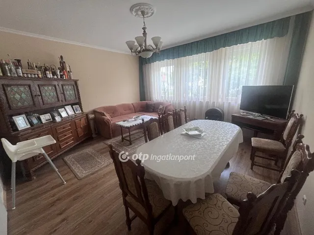 Eladó ház Szeged 140 nm