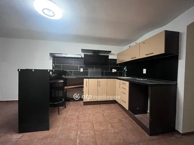 Eladó lakás Szeged 37 nm