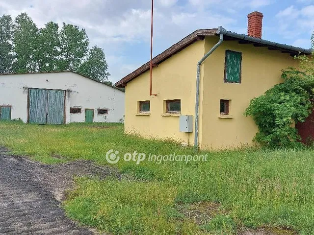 Eladó mezőgazdasági ingatlan Ruzsa 357 nm