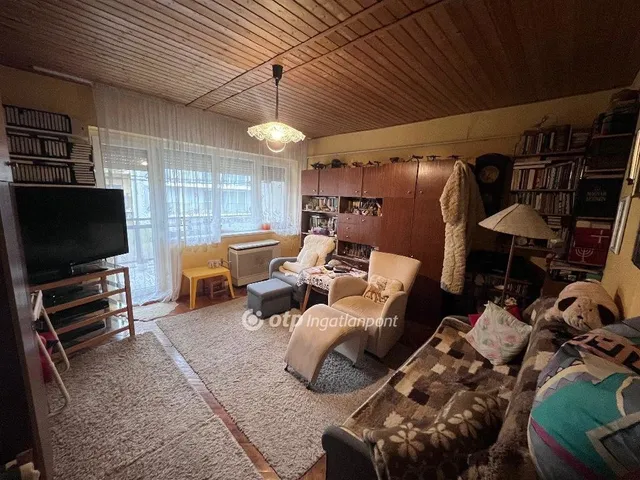 Eladó lakás Szeged 76 nm