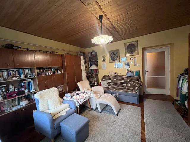 Eladó lakás Szeged 76 nm