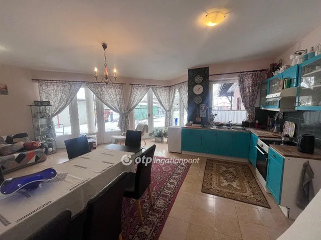 Eladó ház Szeged 254 nm