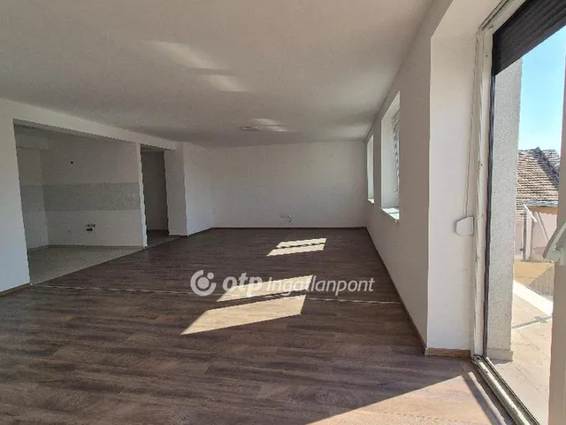 Eladó lakás Szeged 103 nm