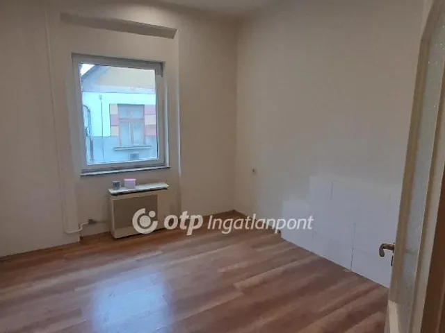 Eladó lakás Kiskunhalas 70 nm