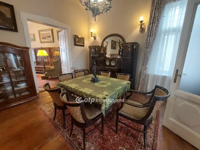 Eladó ház Hódmezővásárhely 200 nm