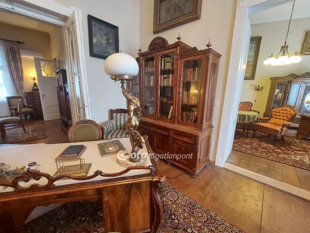 Eladó ház Hódmezővásárhely 200 nm