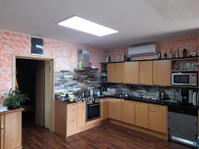 Eladó ház Pusztaszer 110 nm