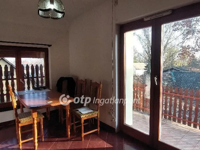 Eladó lakás Szeged, Fodorkert 79 nm