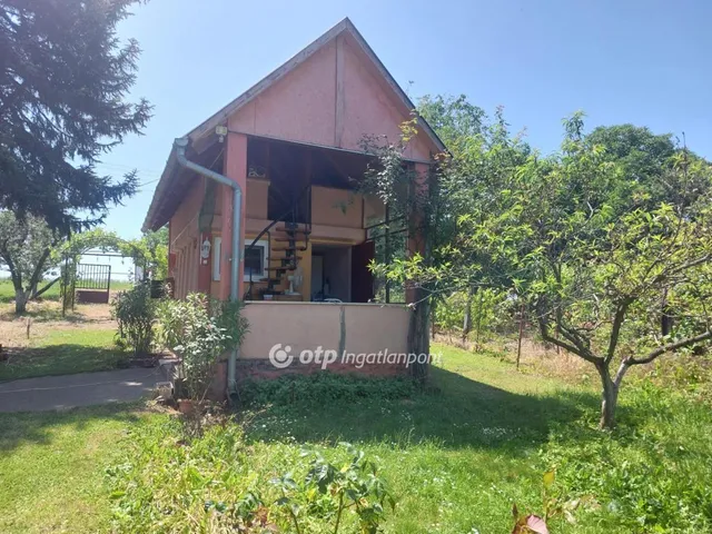 Eladó üdülő és hétvégi ház Szeged 35 nm