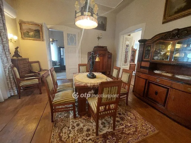 Eladó ház Hódmezővásárhely 200 nm