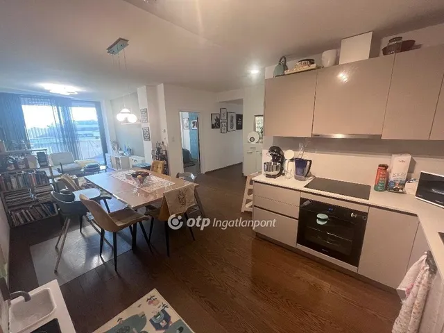 Eladó lakás Szeged 110 nm